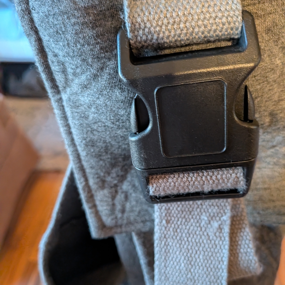 Gray Sling - Picture 3 of 3